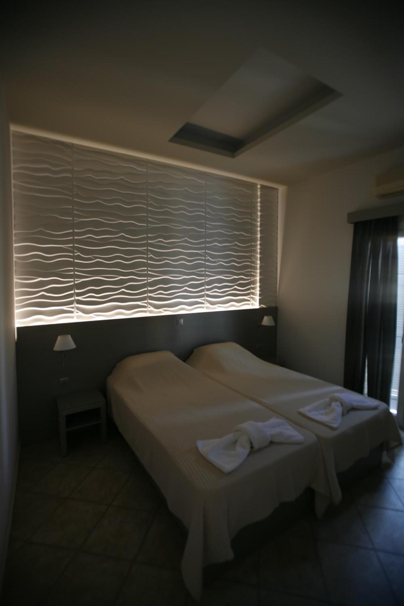 Hotel Ethrion Ermupoli Pokoj fotografie